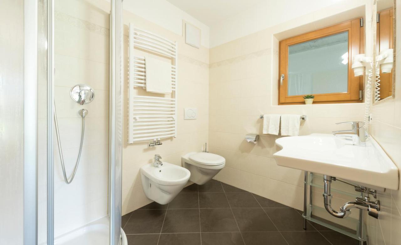 Apartments La Rives Santa Cristina Val Gardena Екстериор снимка