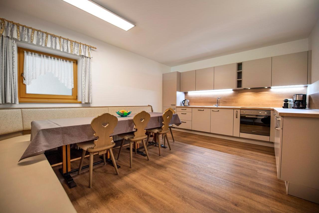 Apartments La Rives Santa Cristina Val Gardena Екстериор снимка