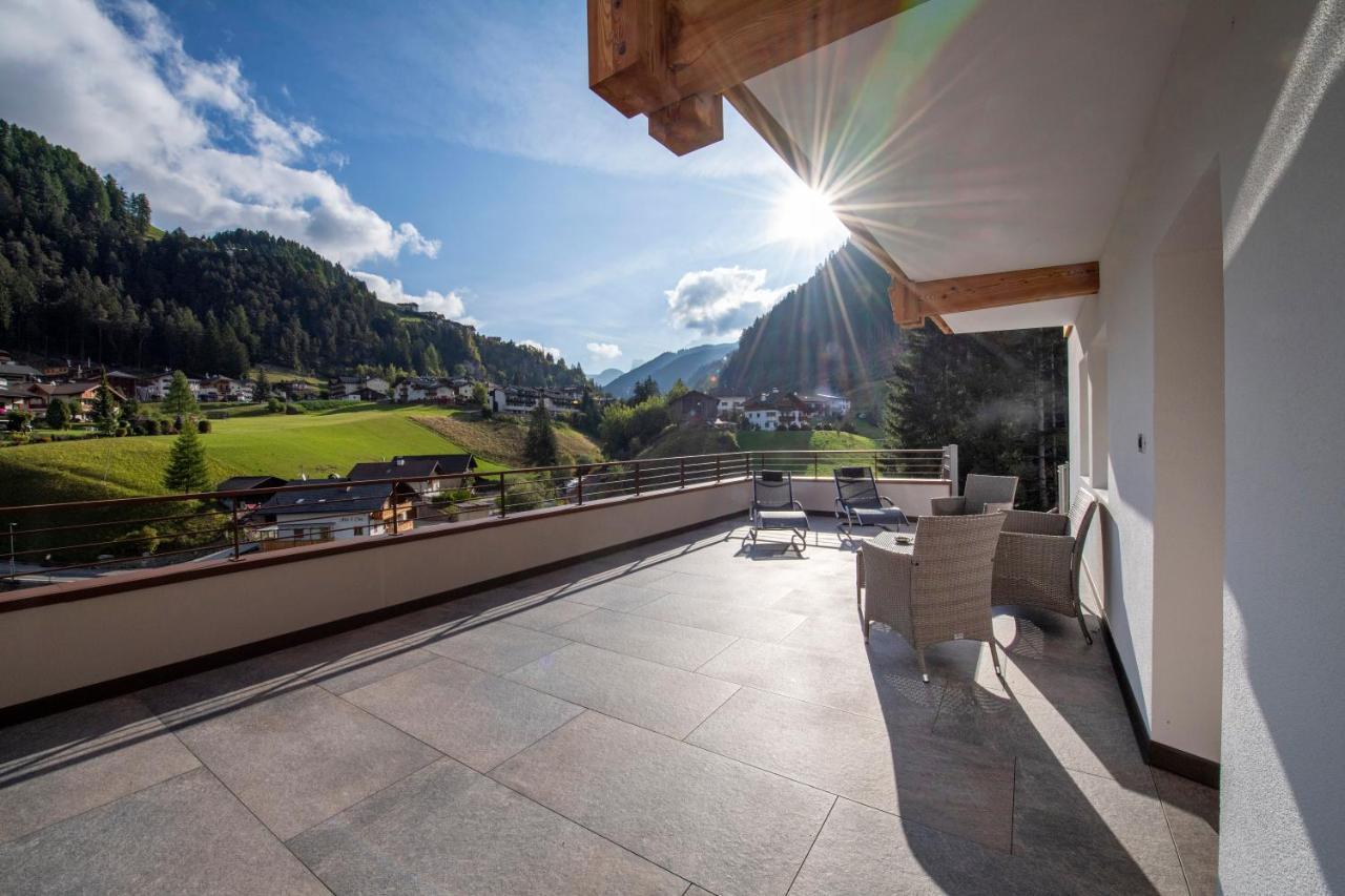 Apartments La Rives Santa Cristina Val Gardena Екстериор снимка