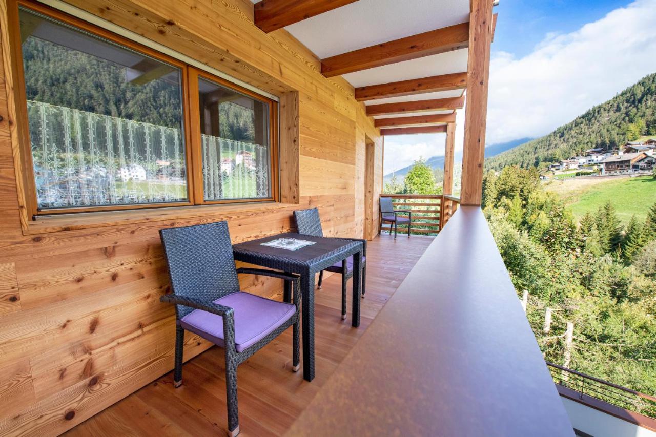 Apartments La Rives Santa Cristina Val Gardena Екстериор снимка
