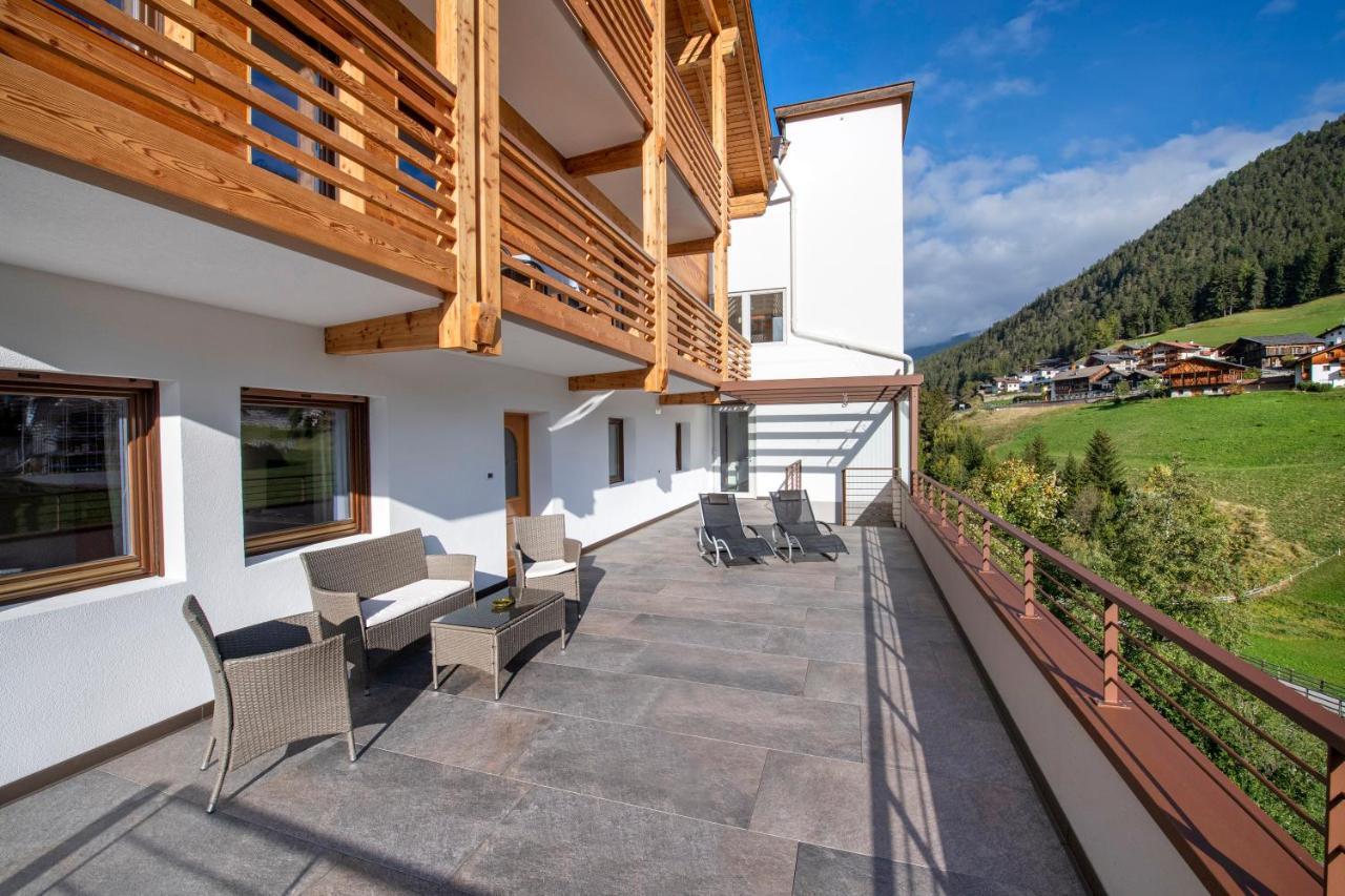 Apartments La Rives Santa Cristina Val Gardena Екстериор снимка